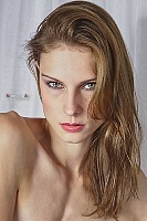 Green Eyes--Fotostudio Fotoshooting mit Beauty-Model Dwina